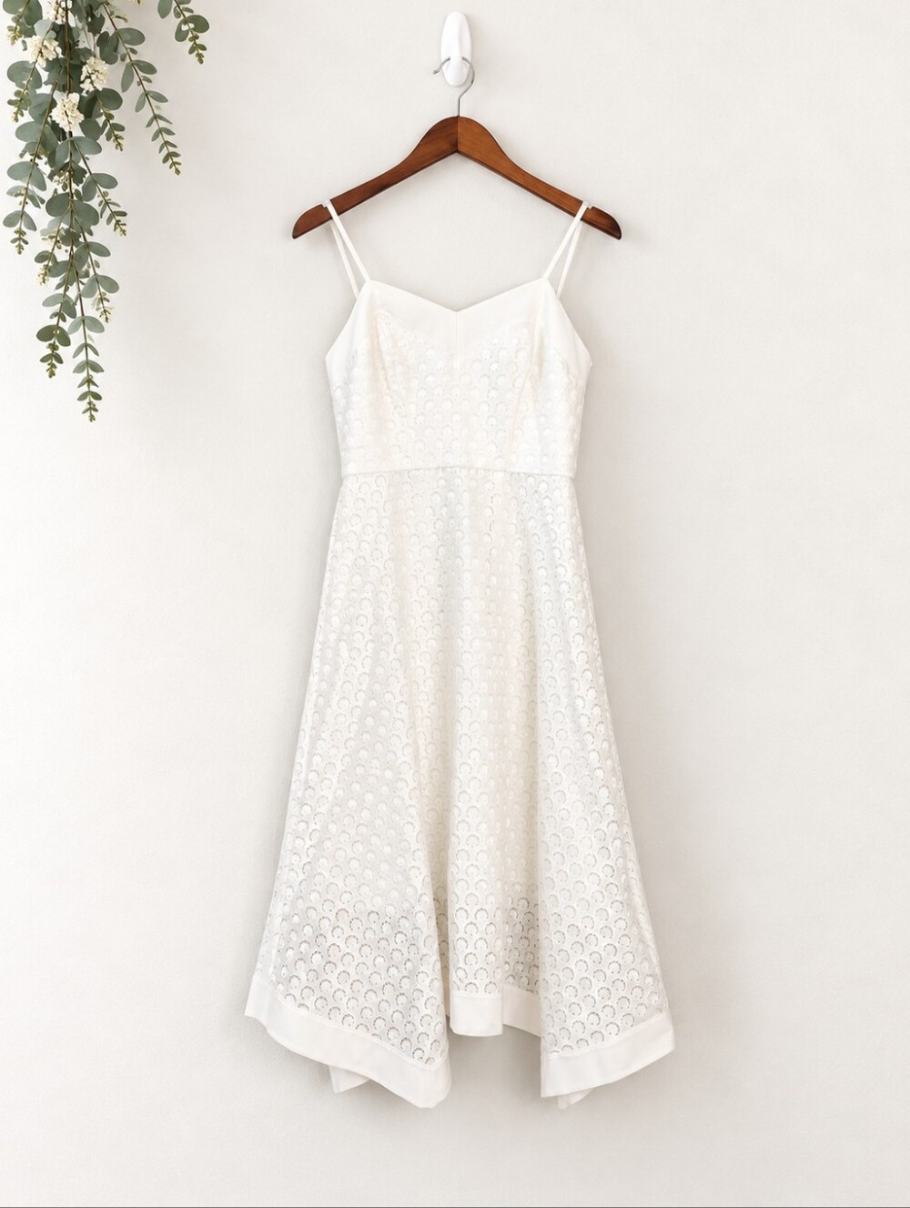 Ted Baker Dariel Dress White Eyelet Handkerchief Hem 6
